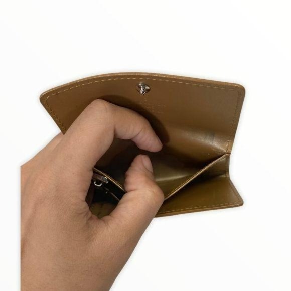 Authentic Louis Vuitton Wallet Keychain Vernis Gold LV Vintage - Picture 7 of 10